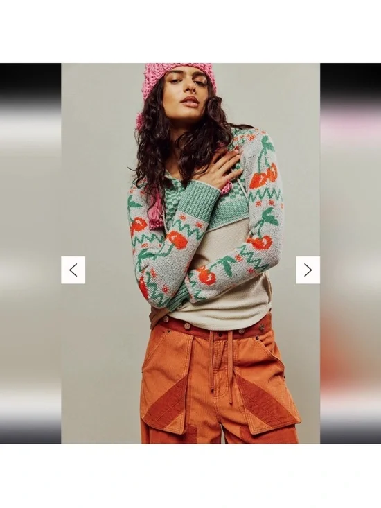 Free People We the Free Cherry Cola Swit Cuff Thermal with Hood - Picture 2 of 10